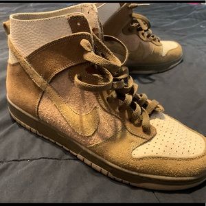 Ltd. Nike Dunks